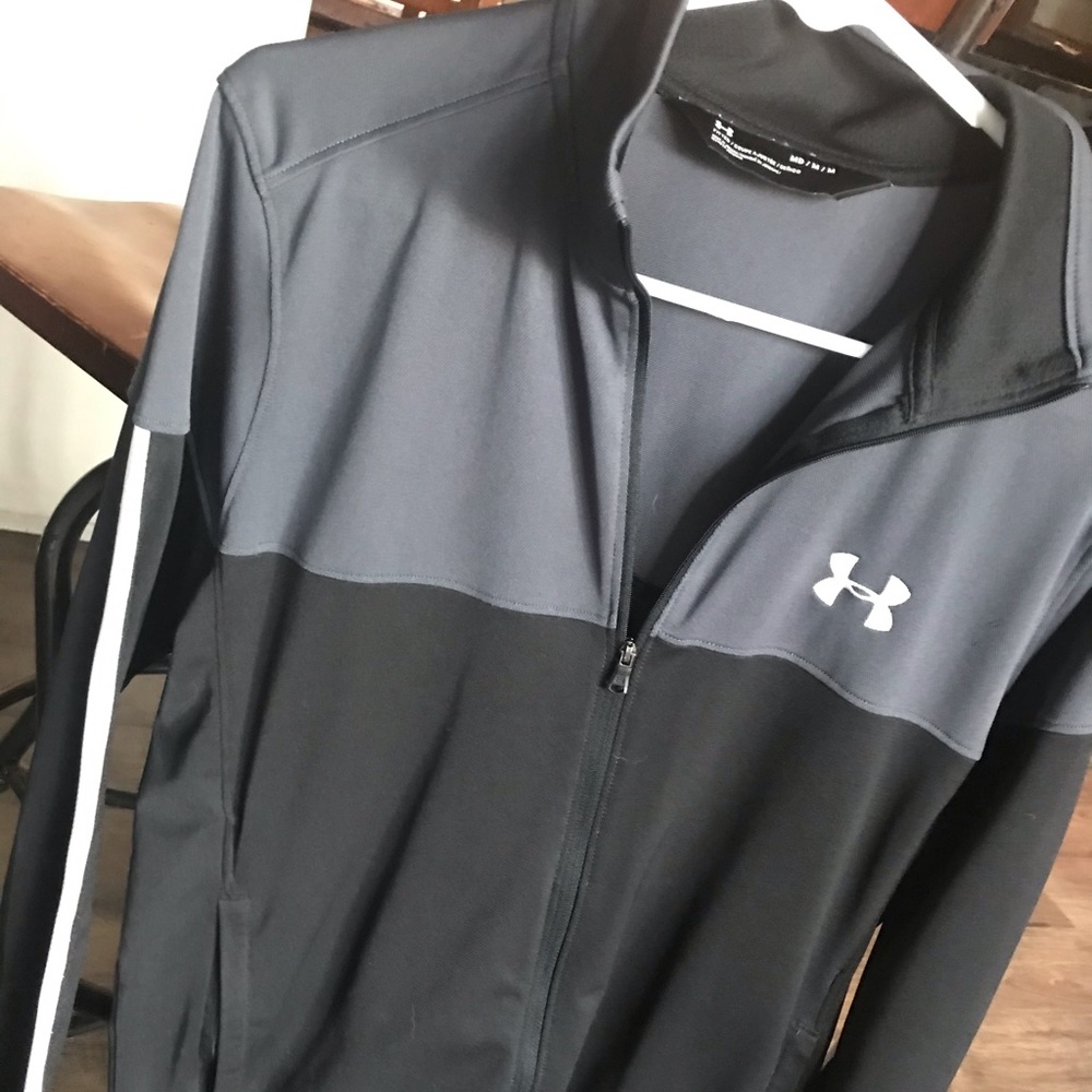 Under Armour light jacket/sweatshirt